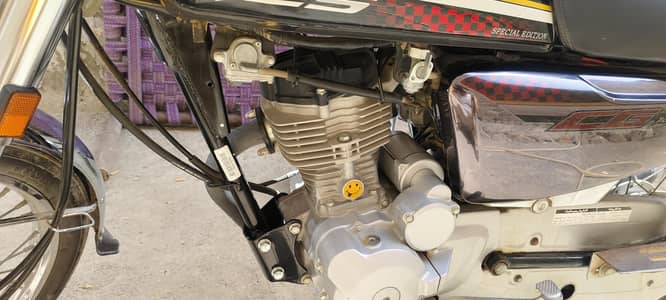honda 125 special edition One hand use