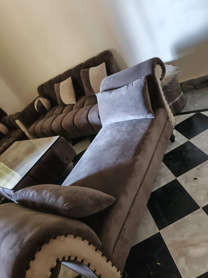 7 seater sofa+dewan+10 cutains+ table+5 stools 2