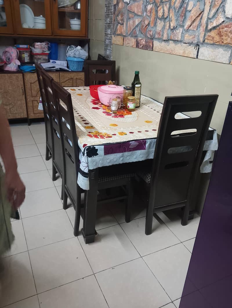 8 seater dining table 3