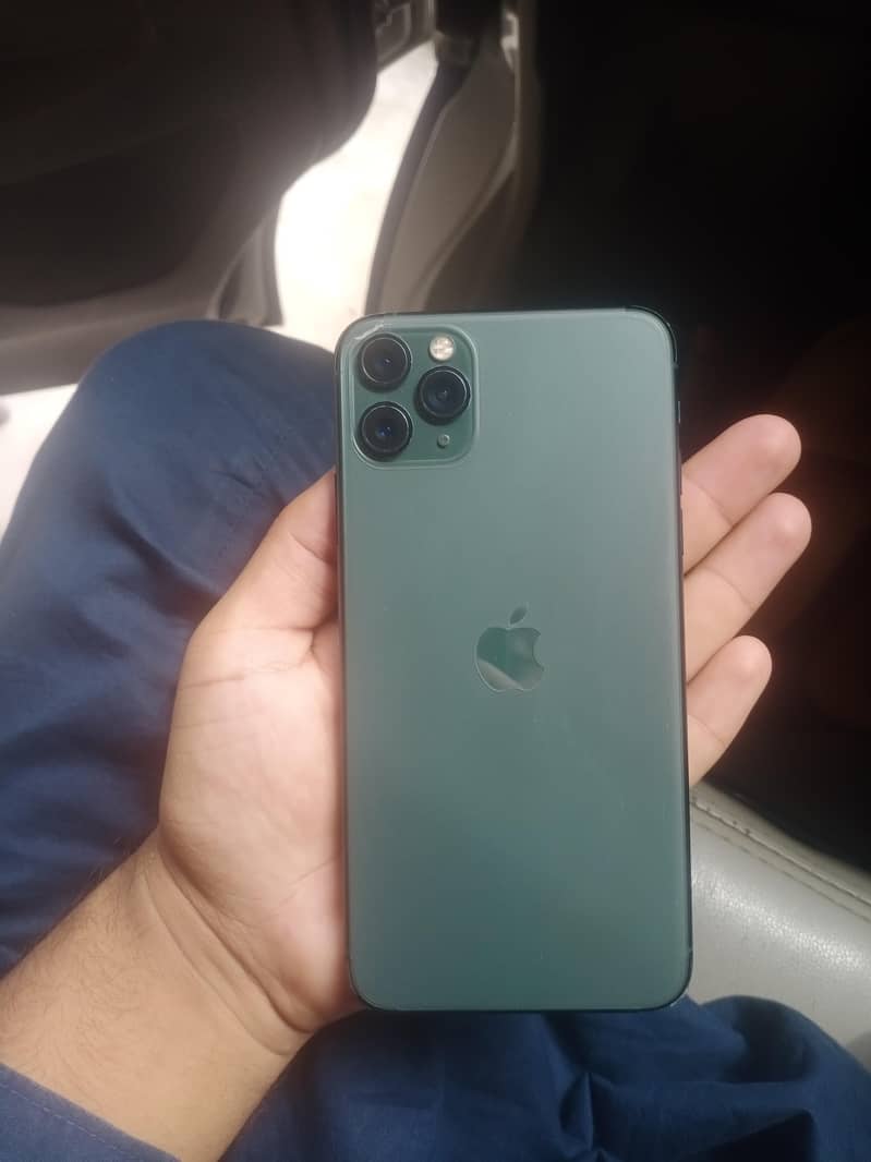 iPhone 11 Pro Max 0