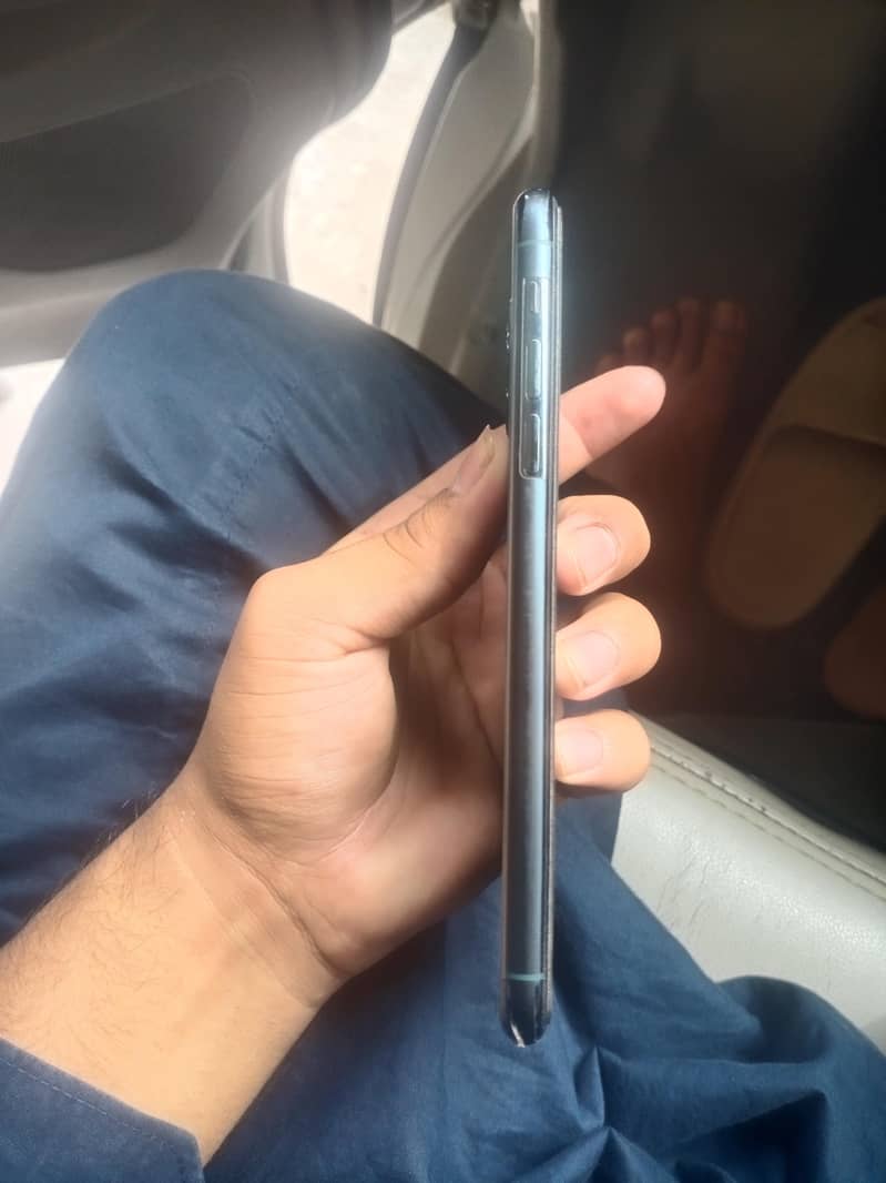 iPhone 11 Pro Max 2