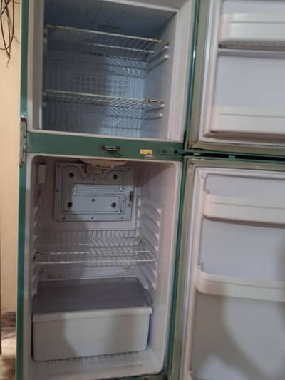 Waves fridge urgent sale