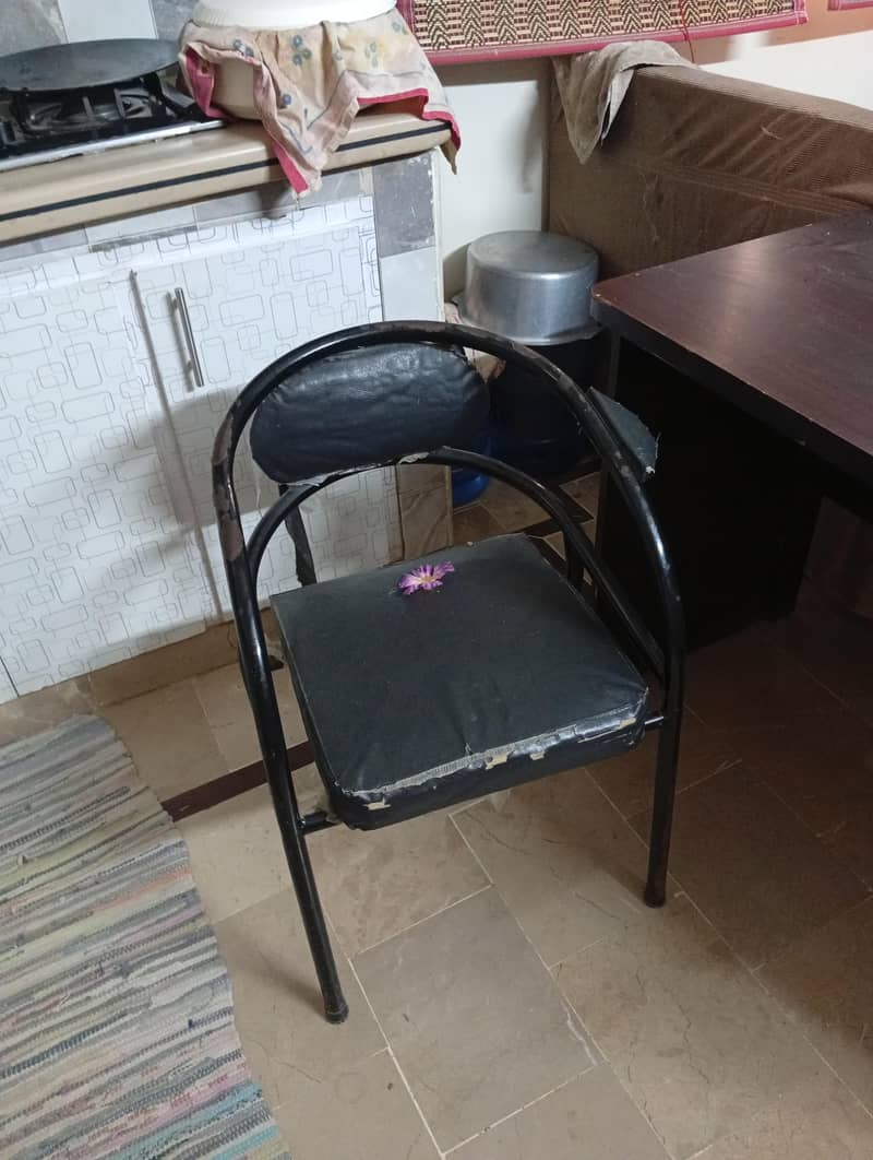 Computer table with chair 1
