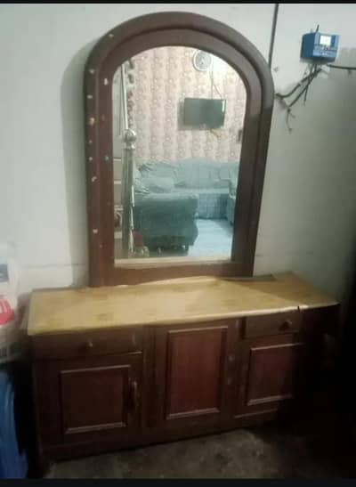 dressing table