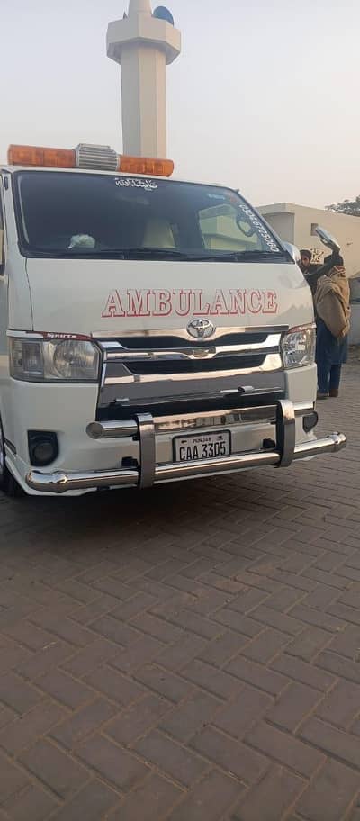 Toyota Hiace 200 Ambulance