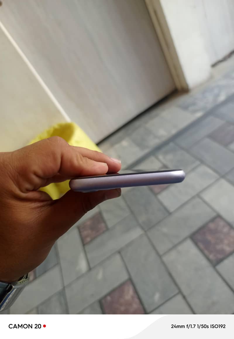 iphone 11 4