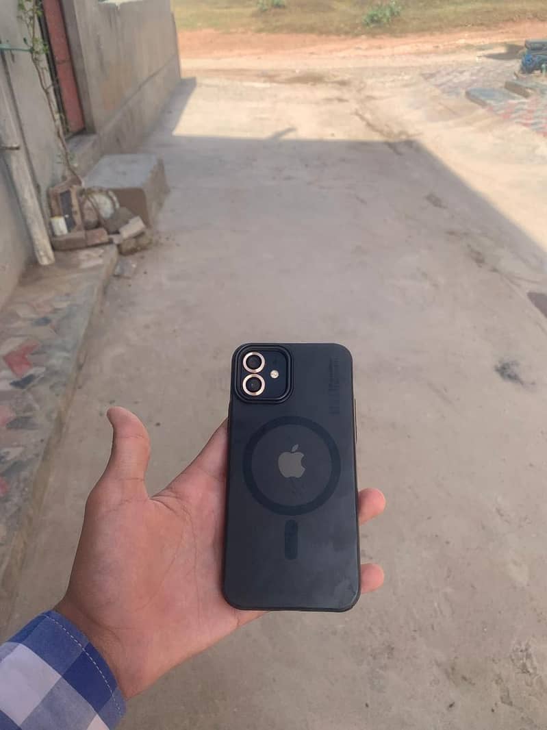 iPhone 12 1