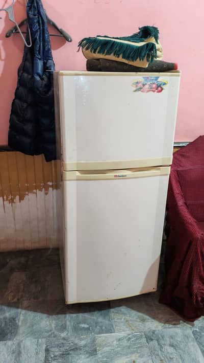 Eid offer Dawlance Medium fridge 25k range