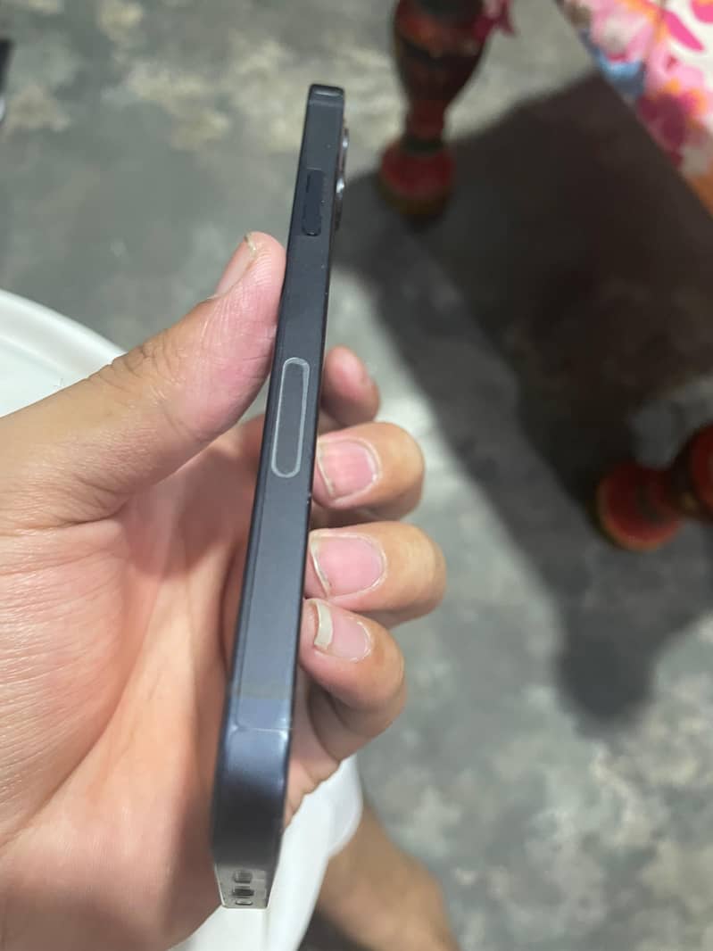 iphone 12 3