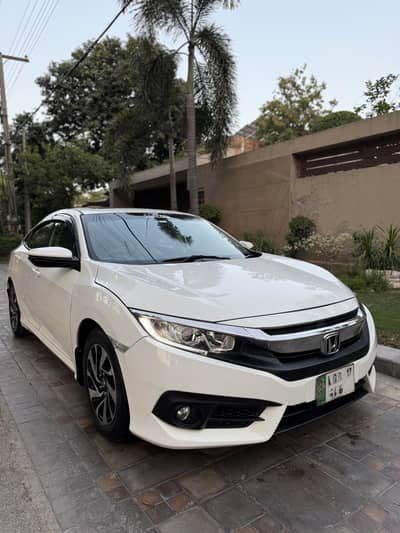 Honda Civic oriel UG 2017