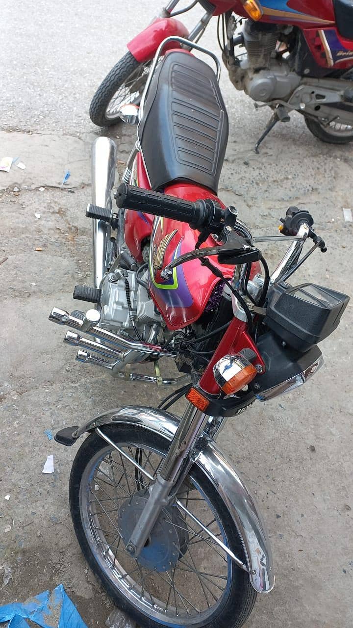 موٹر سائیکل سیل کرنا ہے 03422038558 3