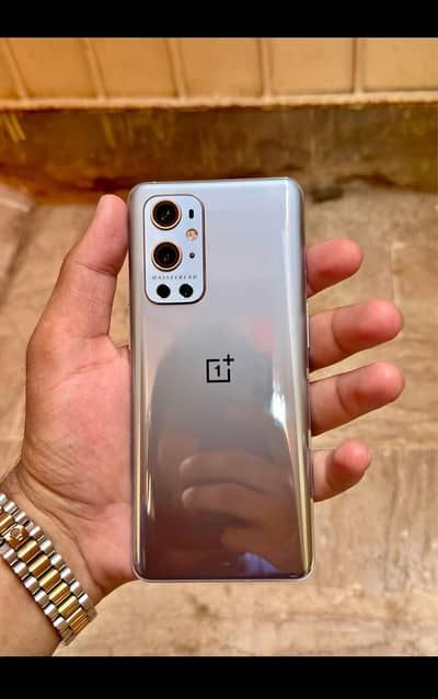 One Plus 9 Pro 12gb. . . 256gb Pta Approvaed. . . whatsaap 03154101826