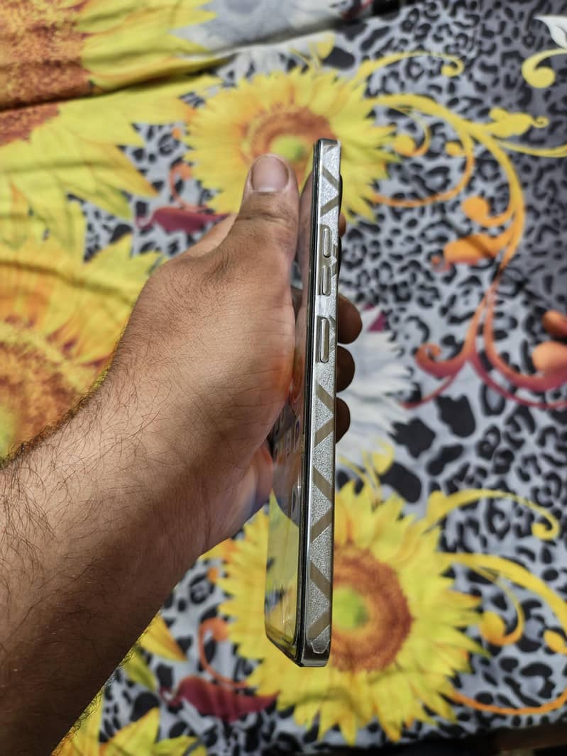 Tecno CAMON 20 3