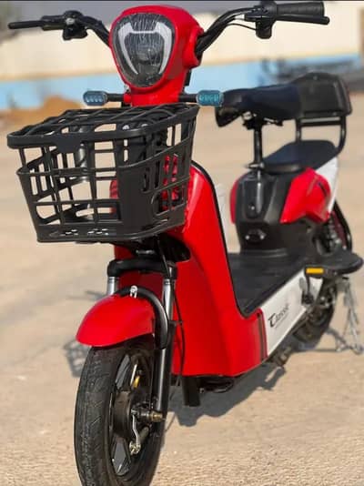 Scooty/evee/fliepper/electric bye bye cycle/electric bike