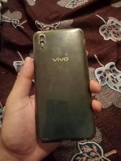vivo mobile this is very good working bas thora sa touch tota huwa hy