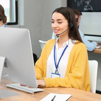 Chat support executive only female