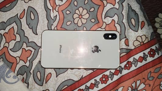 I phone xs non PTA 64GB water pack not halt 86