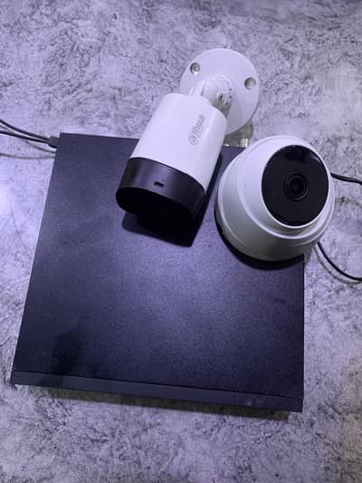 2 cameras 1 NVR wifi sporting with 1TB hard