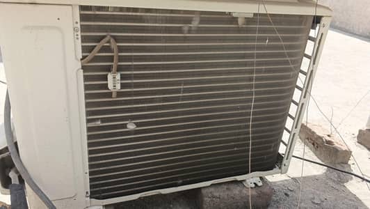 Dawlance enercon 30 inverter AC  (A+ condition)