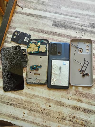 tecno spark 8c 3  64  Bord ok h