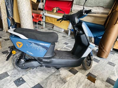 yadea EV bike