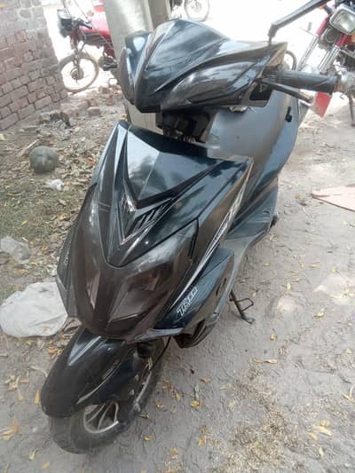 petrol scooty 49cc