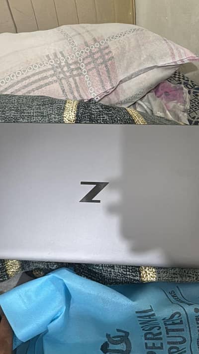 Hp z book firefly g8 (4gb graphic card)
