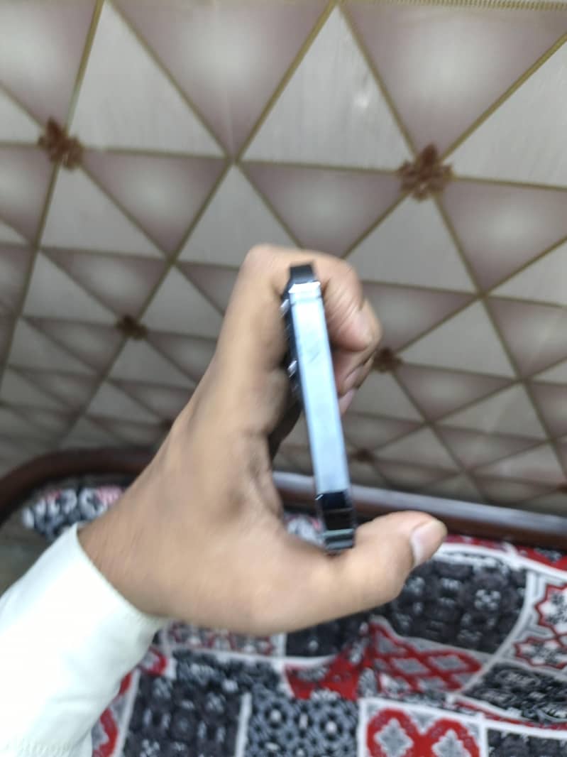 iphone 12 pro max 1