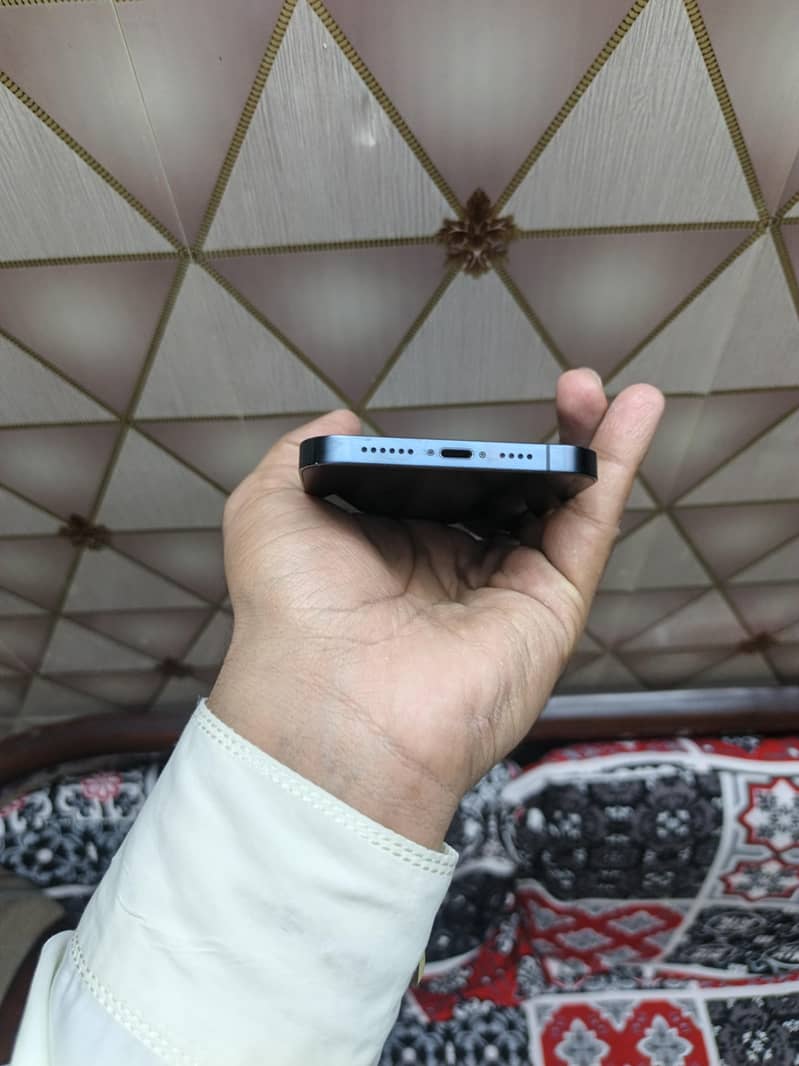 iphone 12 pro max 3