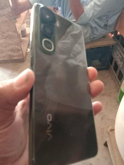 10.10   vivo y400 8.256. . . . . 5g
