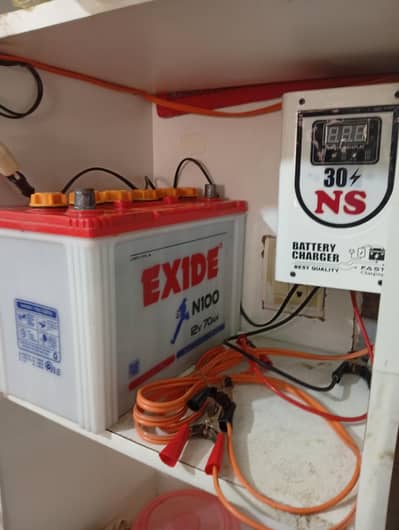 battery and charger for sale new condition