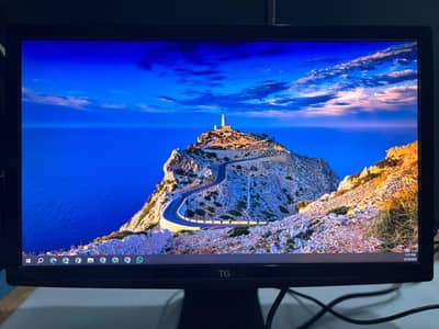 20" TG 8K Monitor (TGL 2030AL)  with HDMI/VGA - Excellent Condition