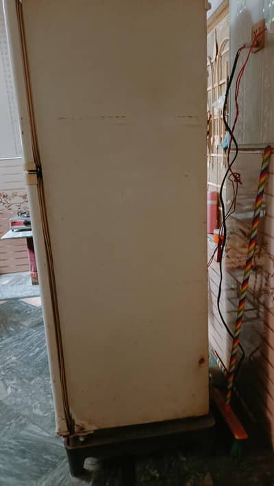 LG fridge working condition very good