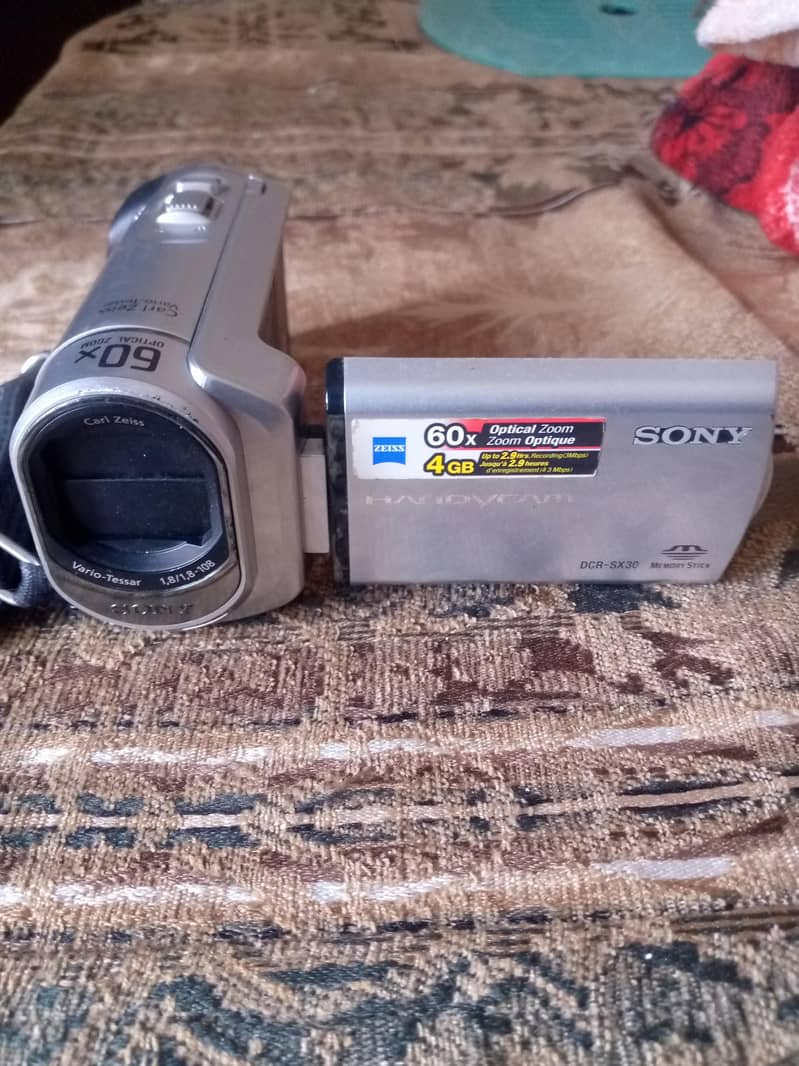 Handi camera  for sale 0