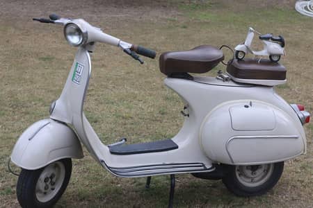 Vespa Italy 1962 150cc Lahore Registered