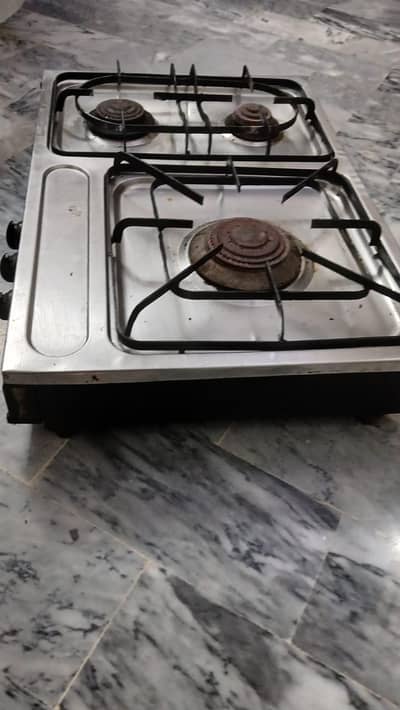 3 Burner stove