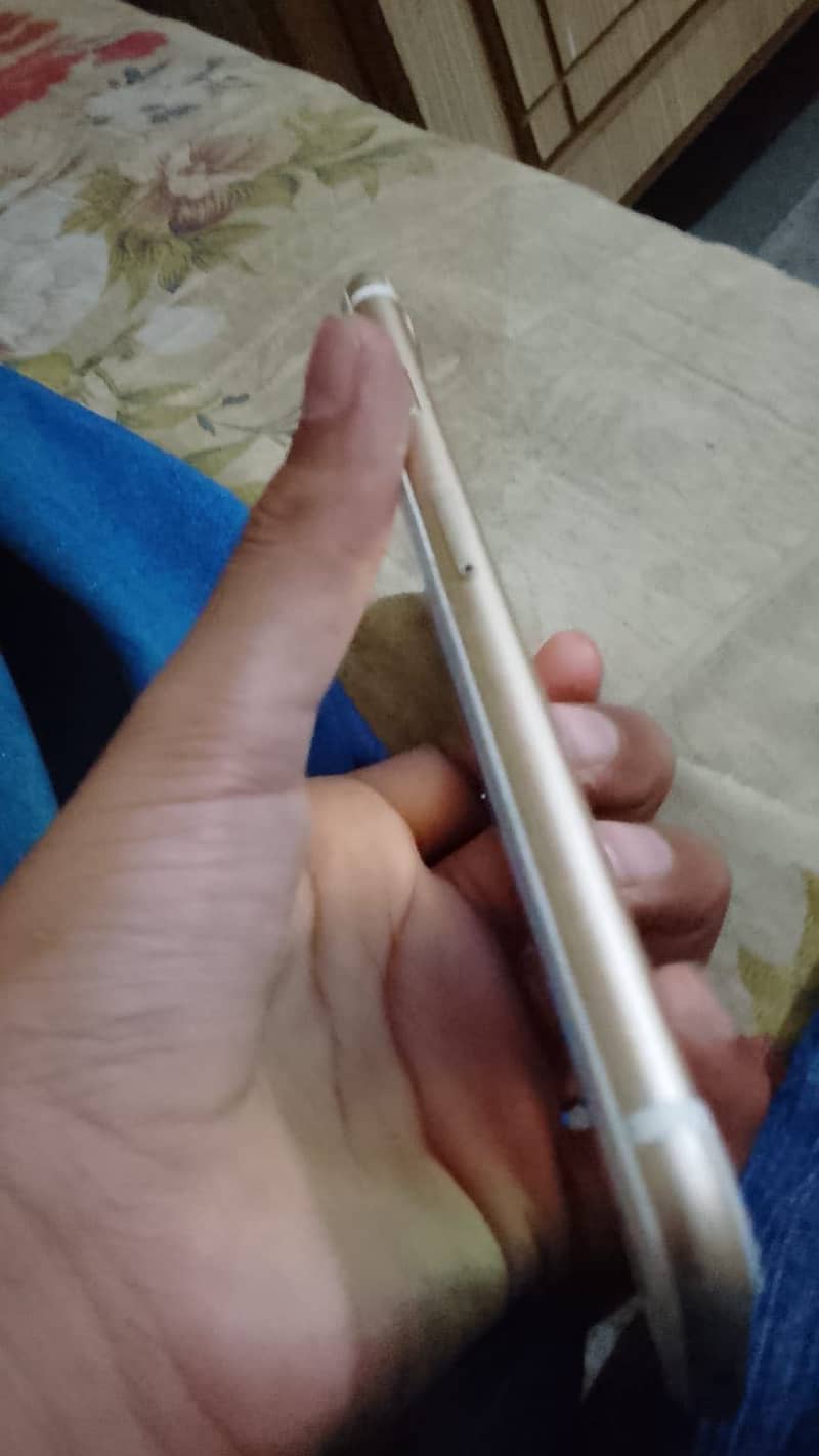Iphone7 lush condition 3