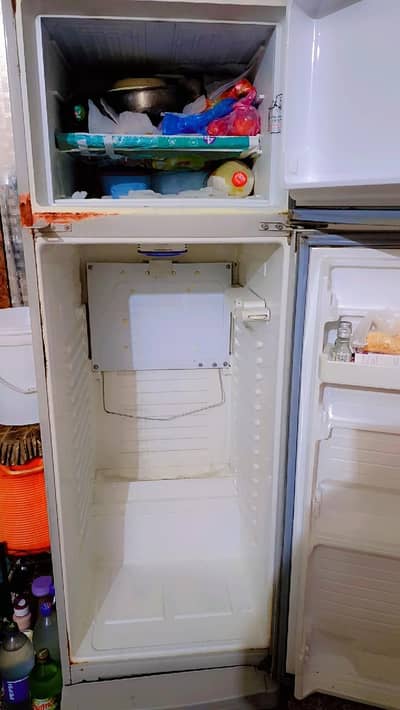 Dawlance Fridge for sale with stabilizer