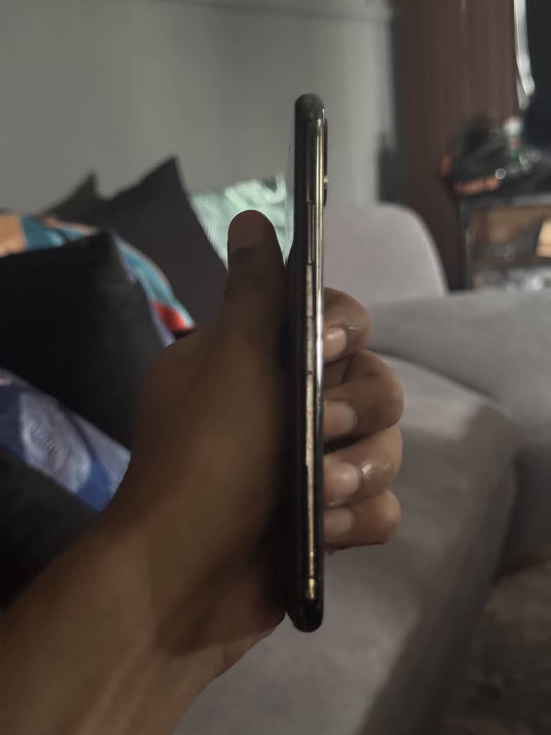 iPhone X Factory Unlock 4