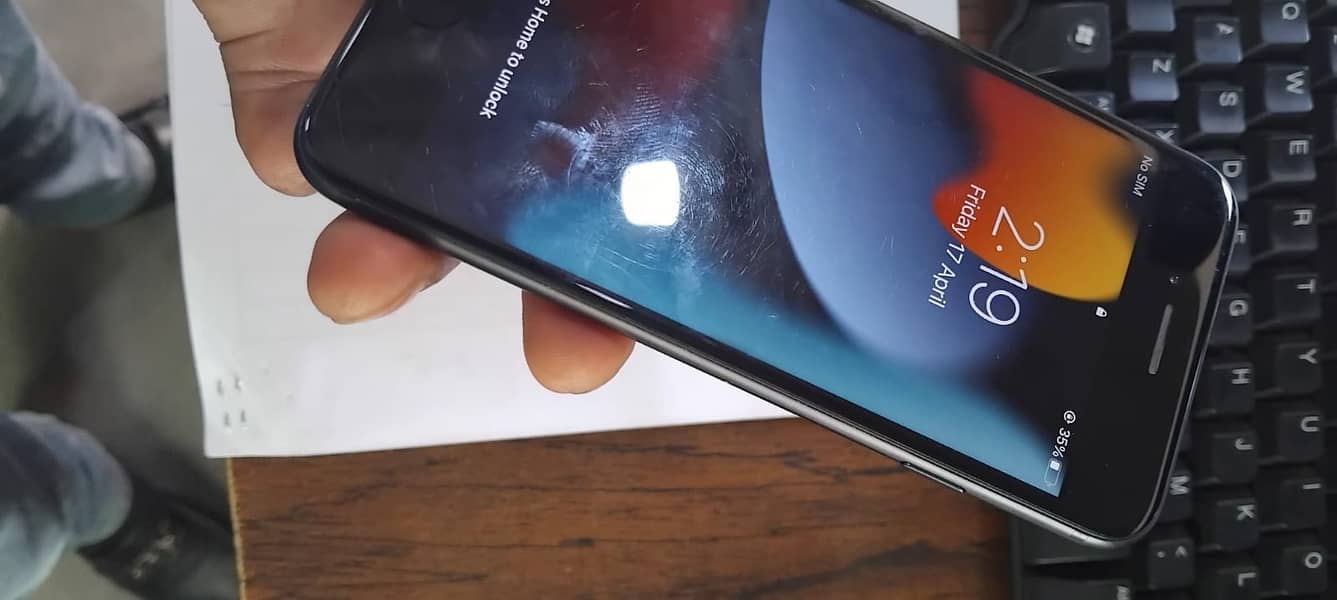 Apple iPhone 7 2