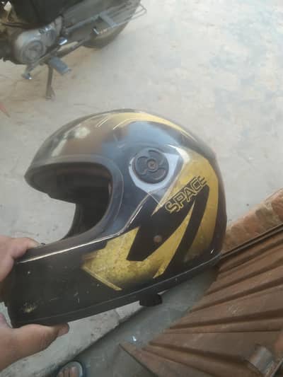 03047766339
