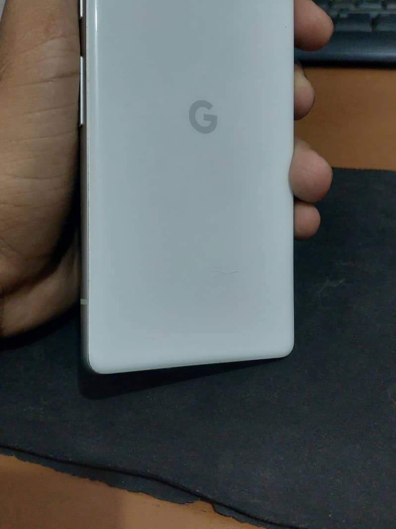 Google pixel 7a 5