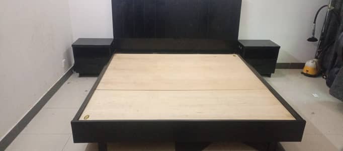 Franklin Bed with drawer