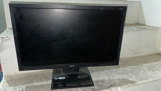 Acer LCD 17 Inch.