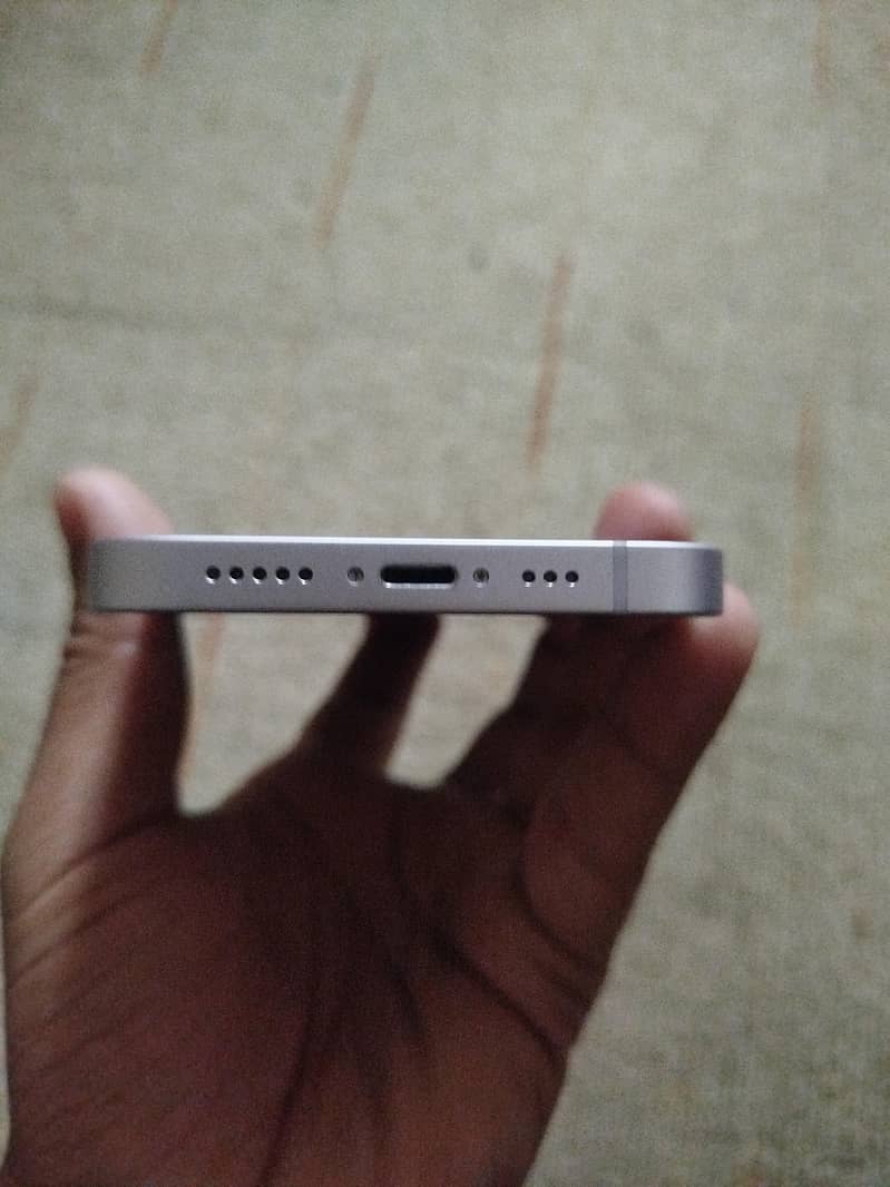 iPhone 14jv 1