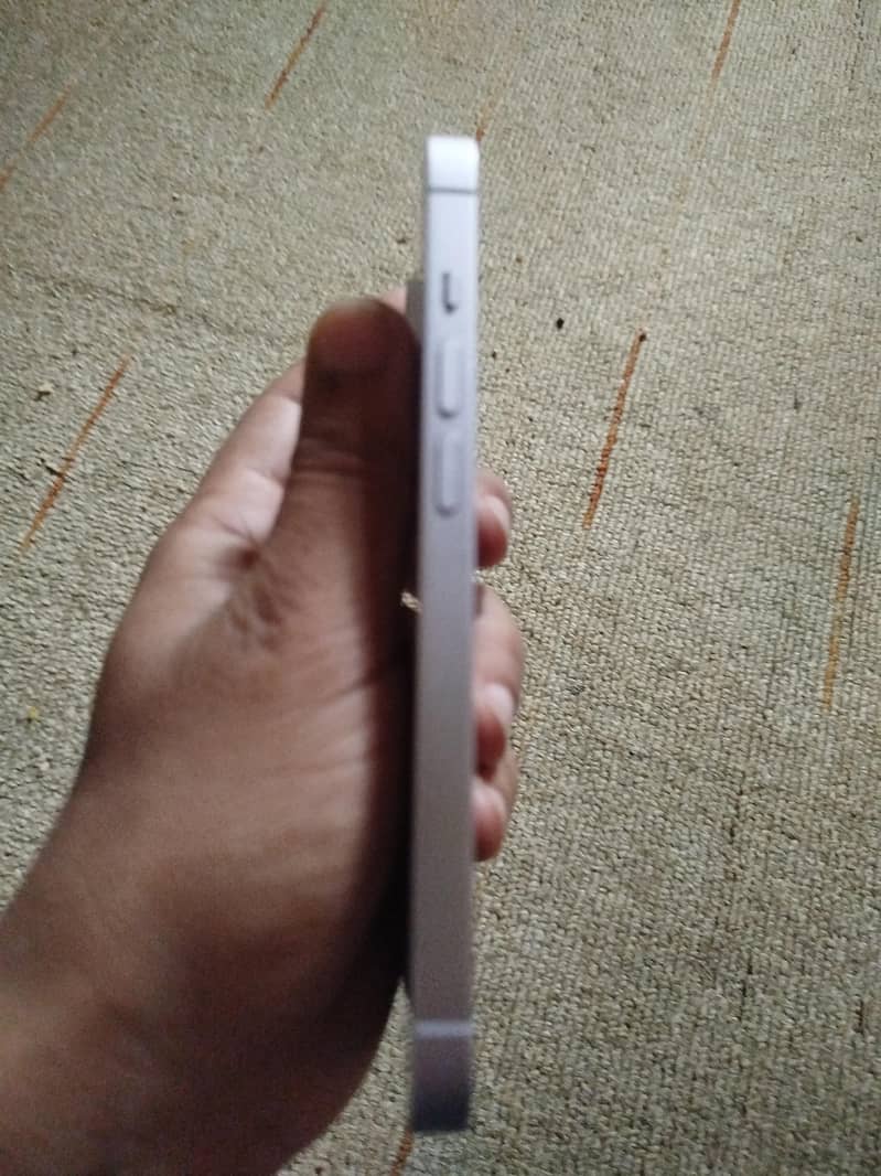 iPhone 14jv 3