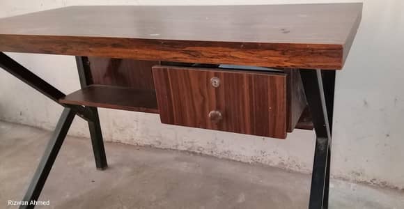 Compact Home Office Desk / Student Study Table