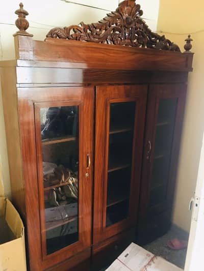 Chiniot Made Sheesham Wood Showcase+Wardrobe Set -Heavy Carved Design