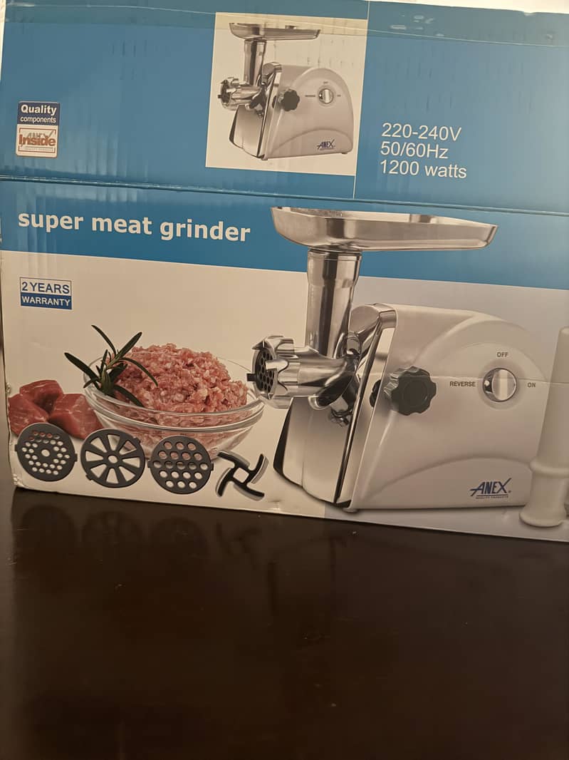 Electric meat grinder 0