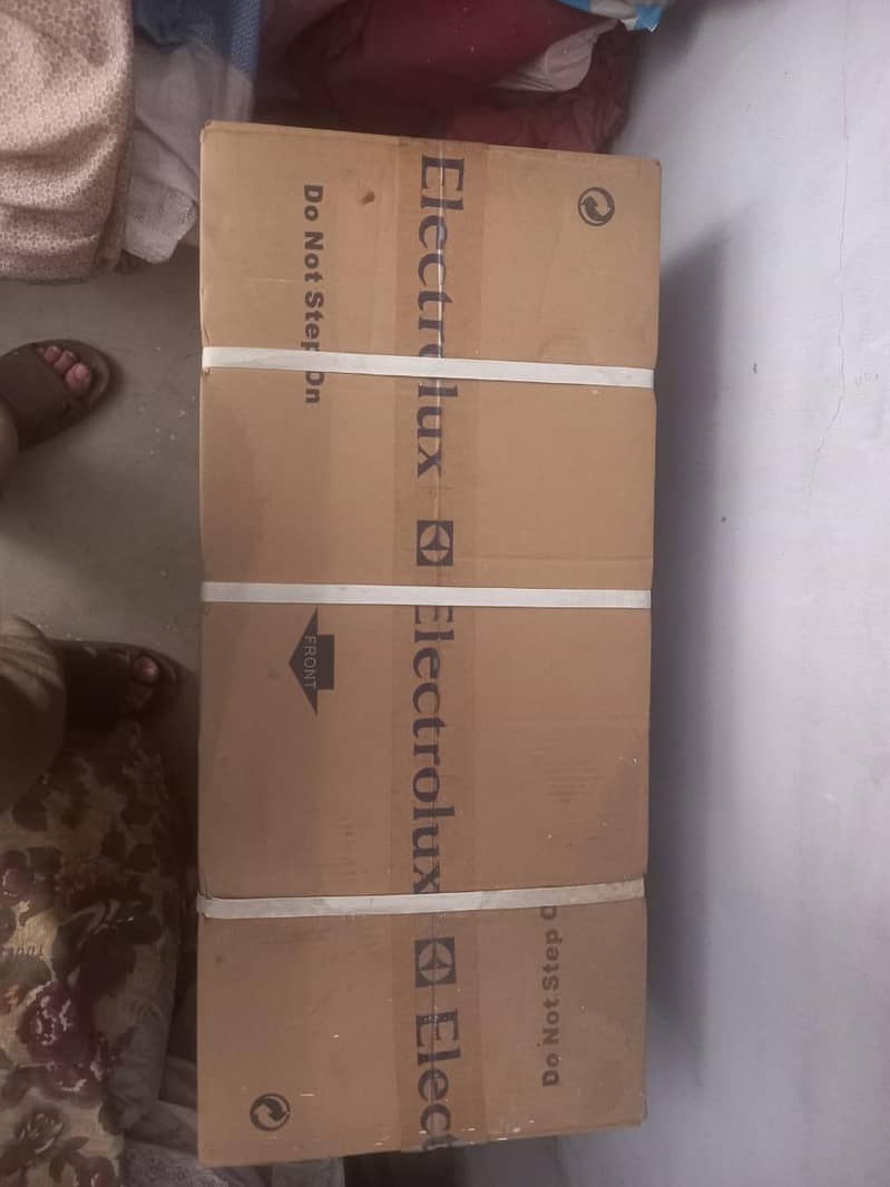 Electrolux split AIR CONDITIONER 2